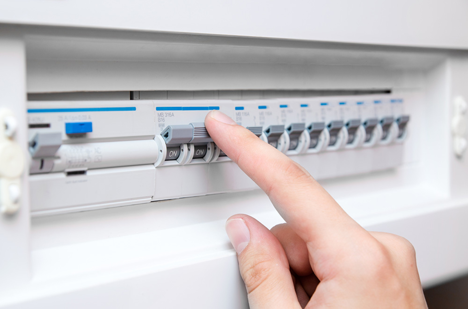 Schalt&shy;schrank&shy;bau bei Buroparallel - Testaccount in Würzburg